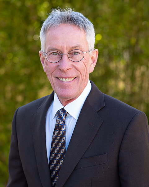 Glennon rg_portrait.jpg